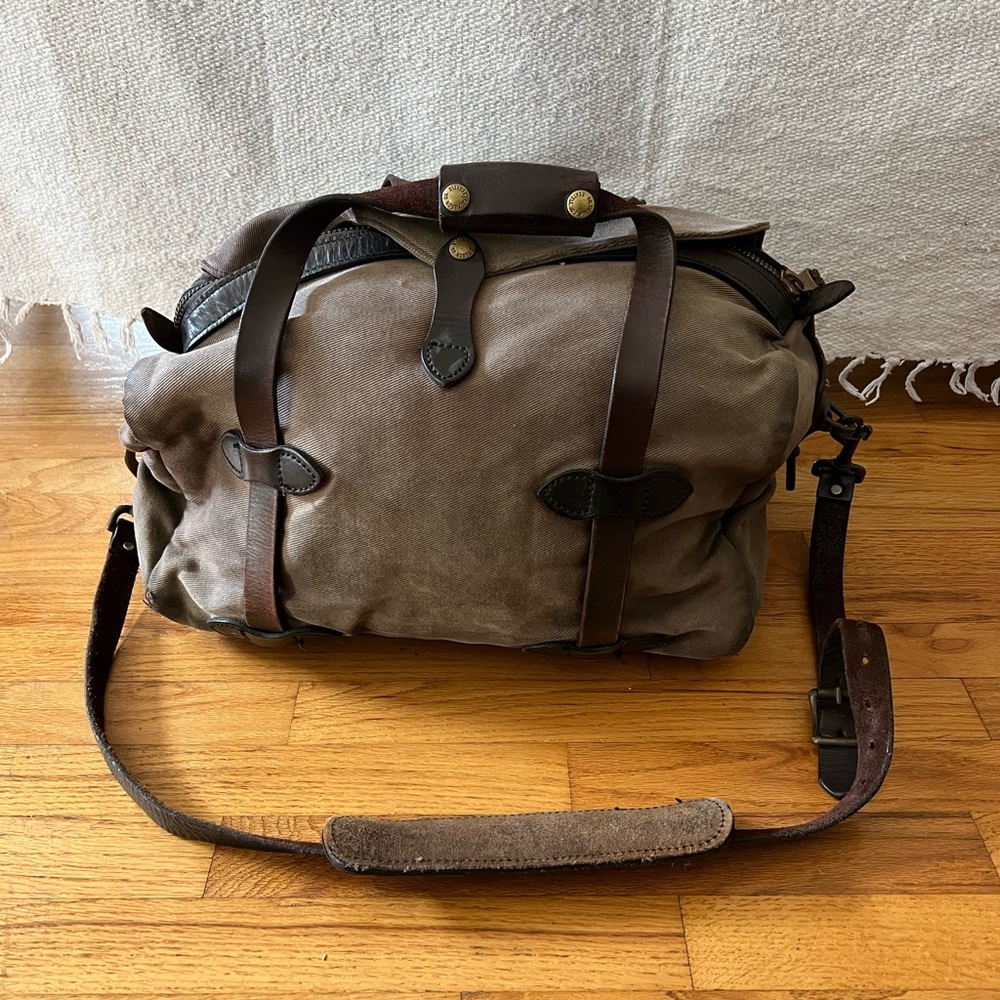Filson Small Twill Duffle Bag - Brown w/ Bridle Leather Straps